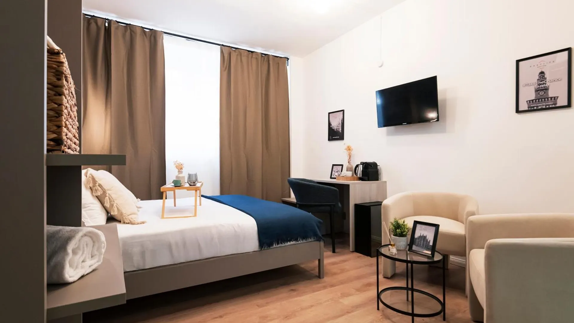 Hotel Easylife - Suite In Centrale Milan Italy