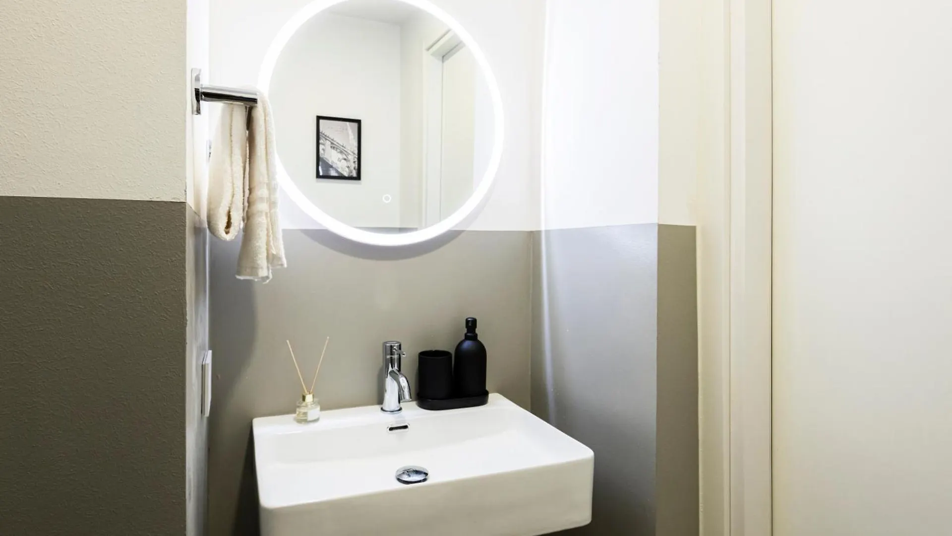 Easylife - Suite In Centrale Milan