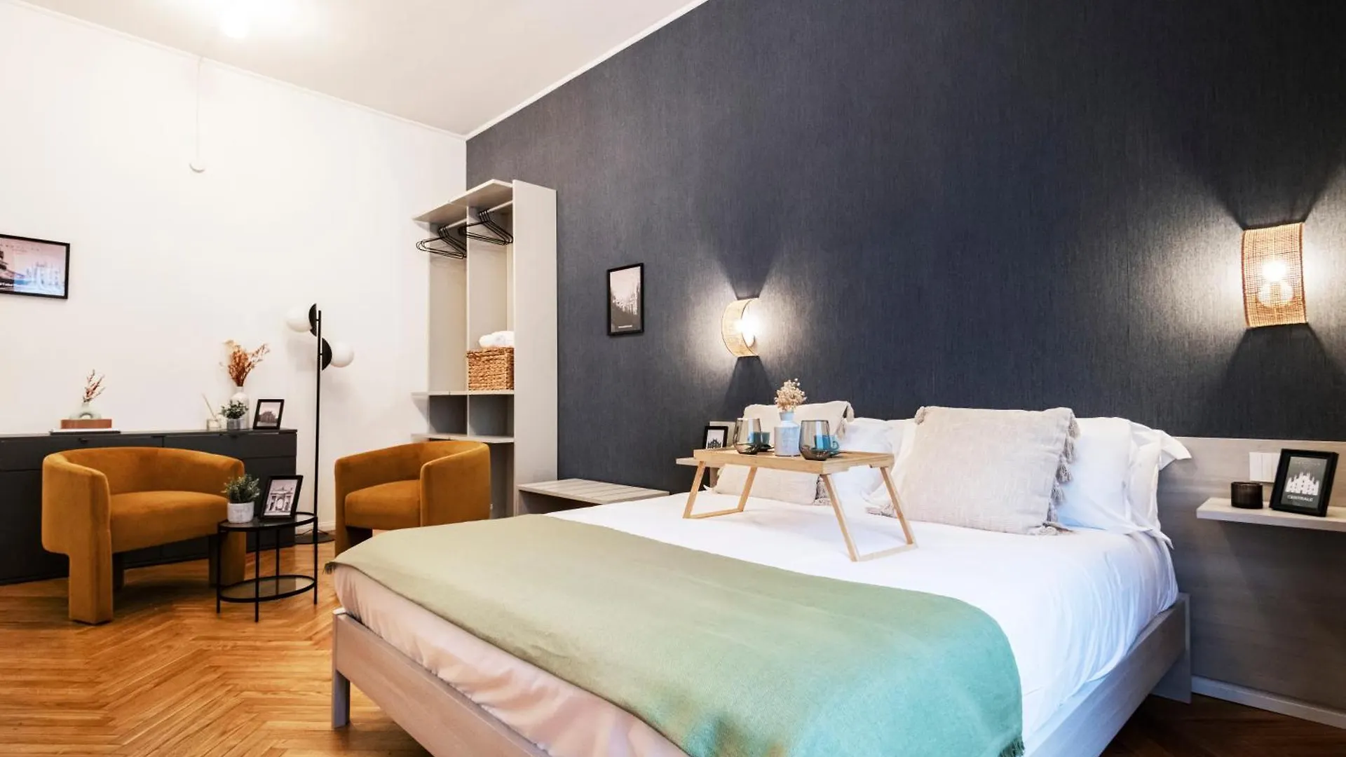 Easylife - Suite In Centrale Milán 0*,