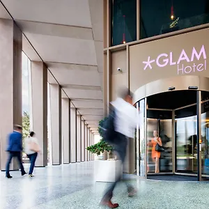 4* Hotel Glam
