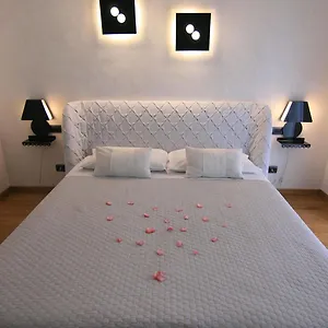 Experience Design Bed&show Bed & Breakfast