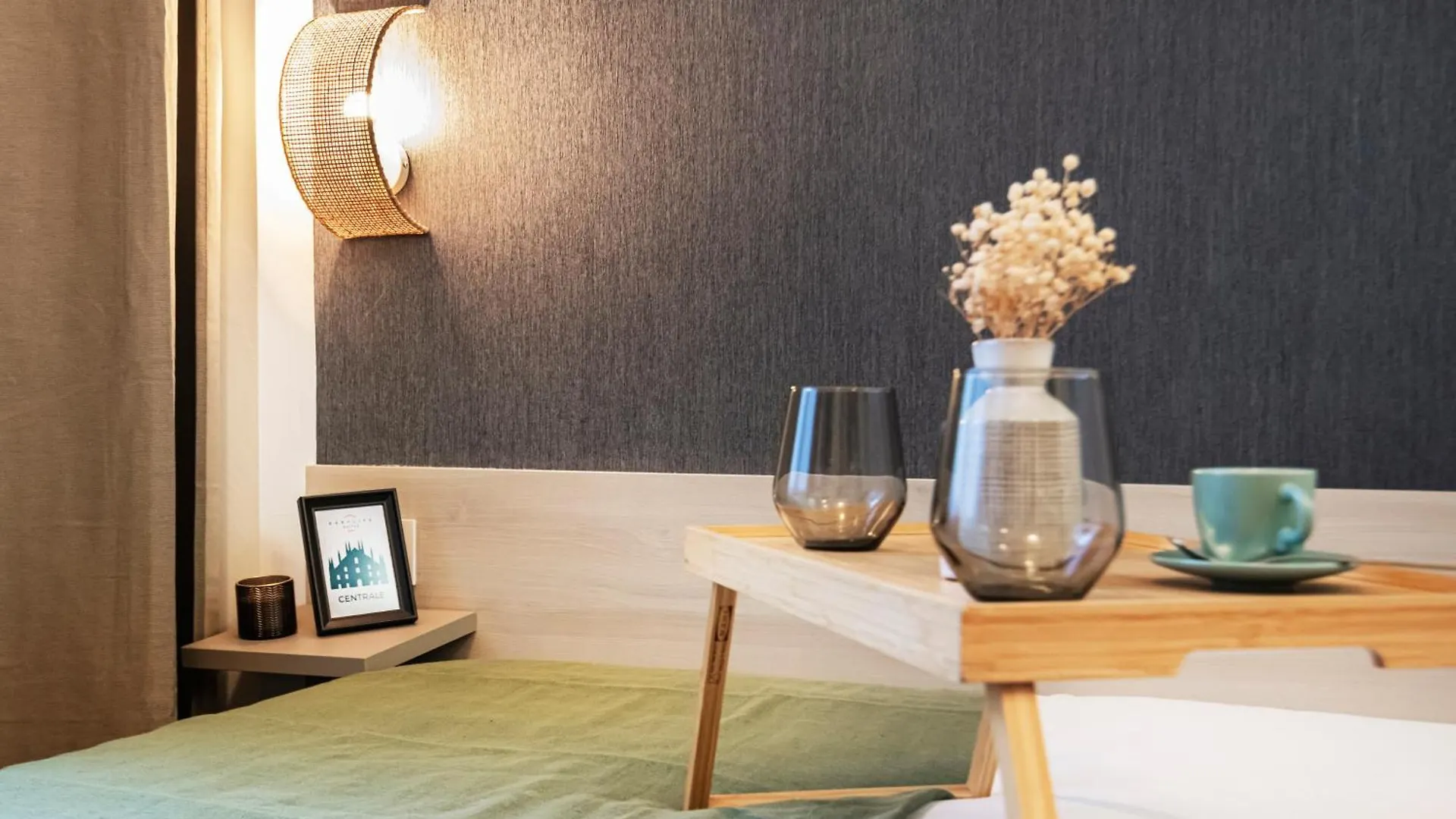 Hotel Easylife - Suite In Centrale Milan