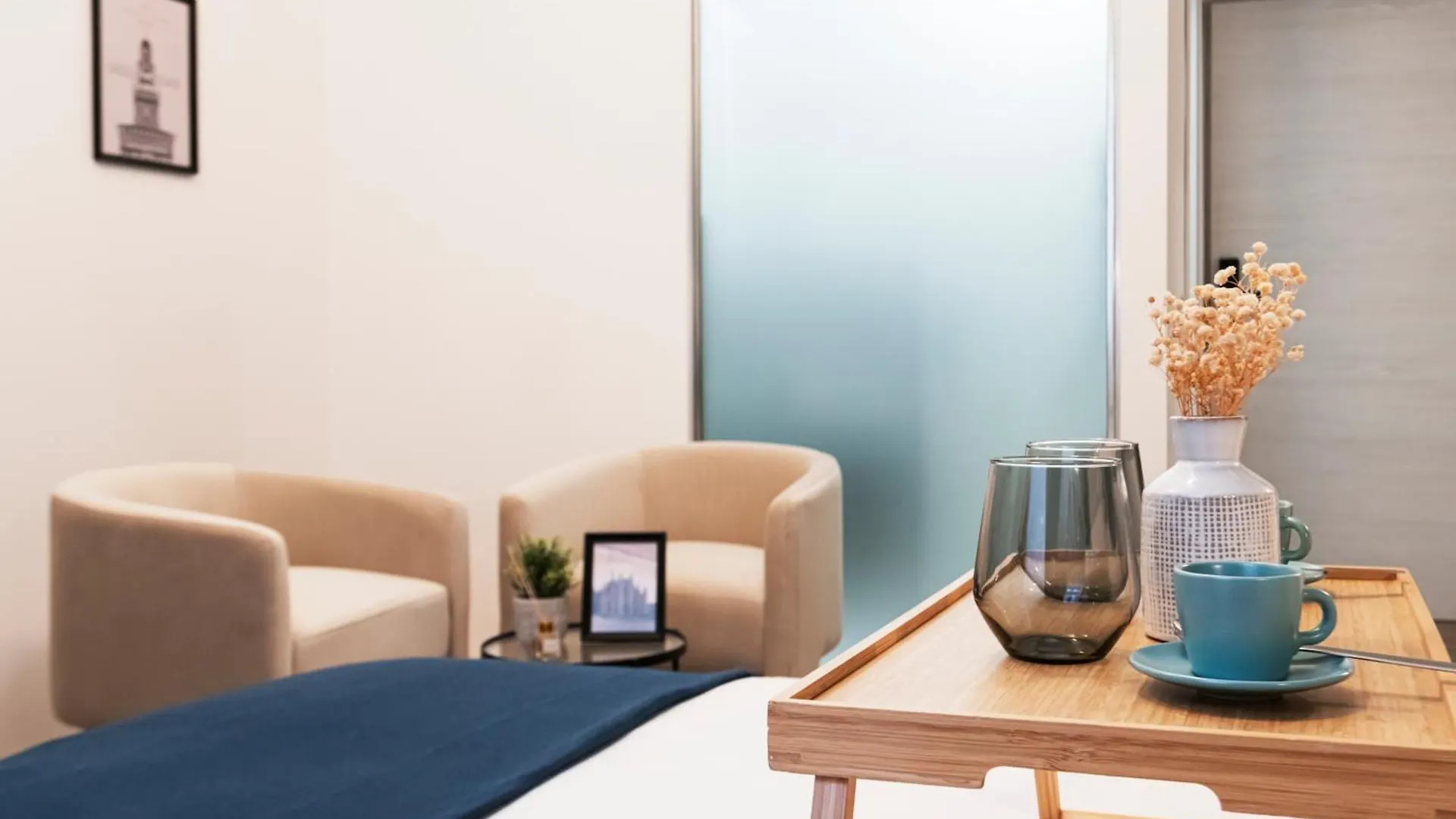 Hotel Easylife - Suite In Centrale Milan