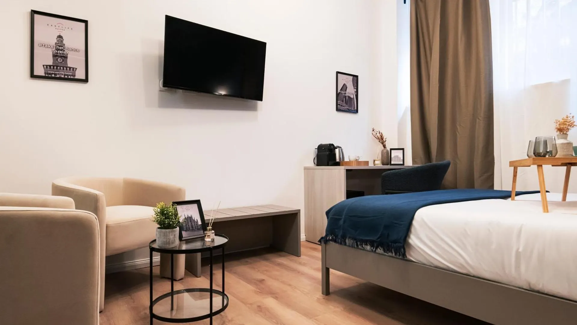 Hotel Easylife - Suite In Centrale Milan