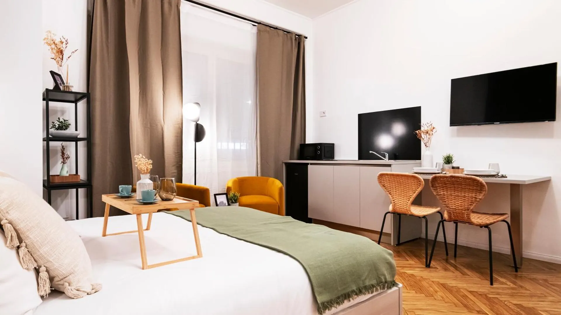 Hotel Easylife - Suite In Centrale Milan Italy