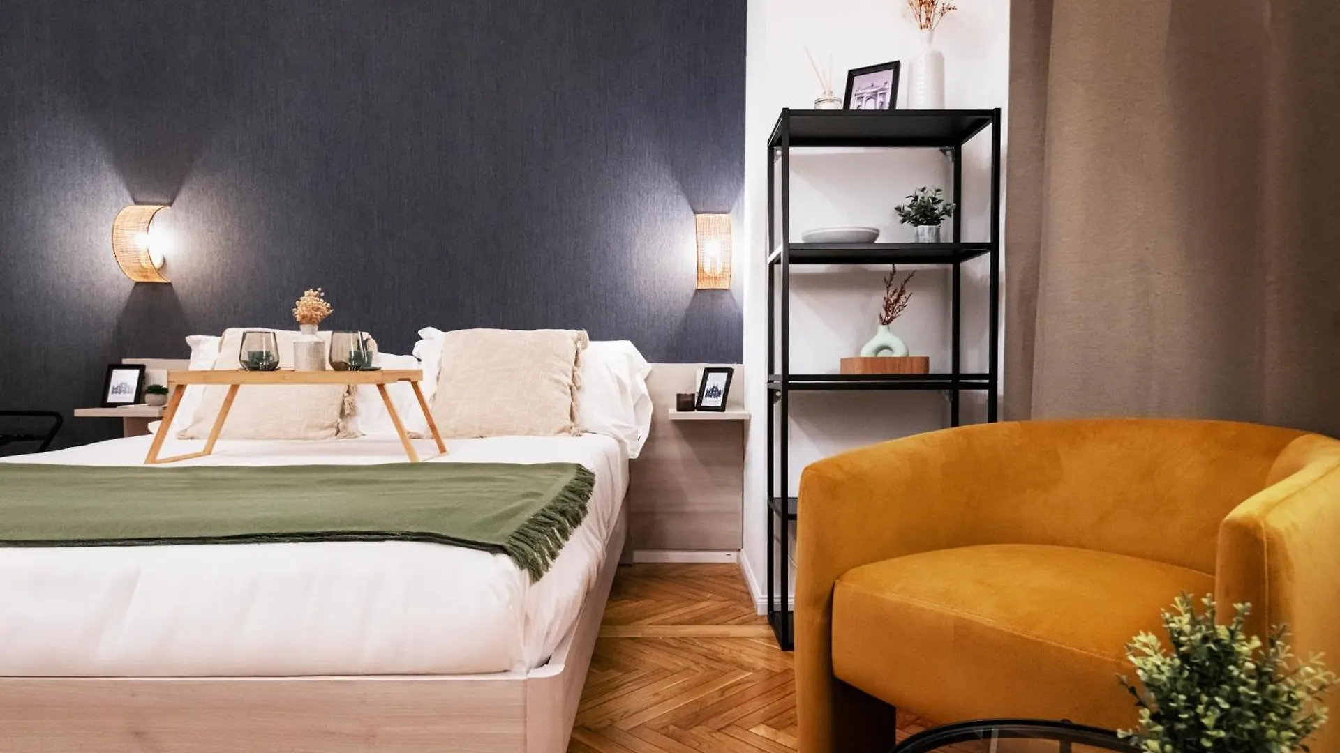 Easylife - Suite In Centrale Milan 0*,