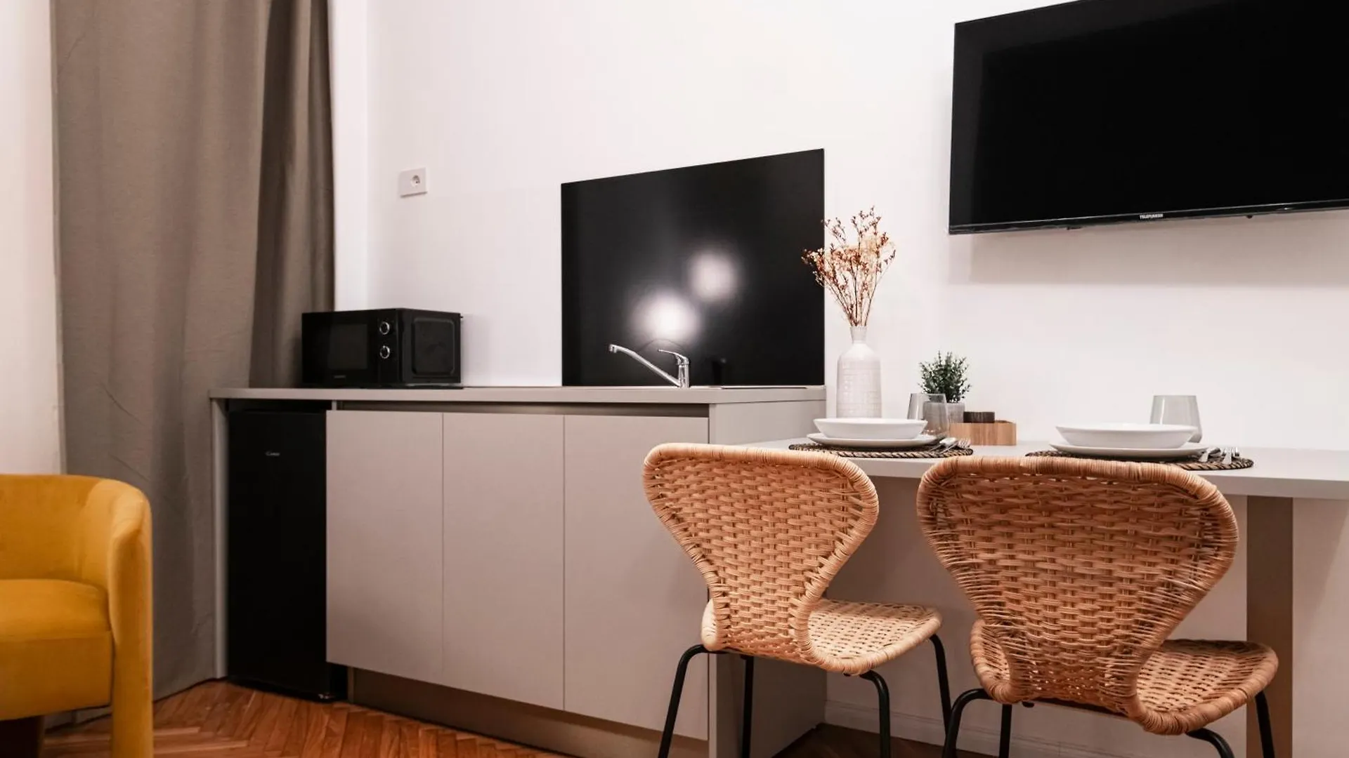 Easylife - Suite In Centrale Milan