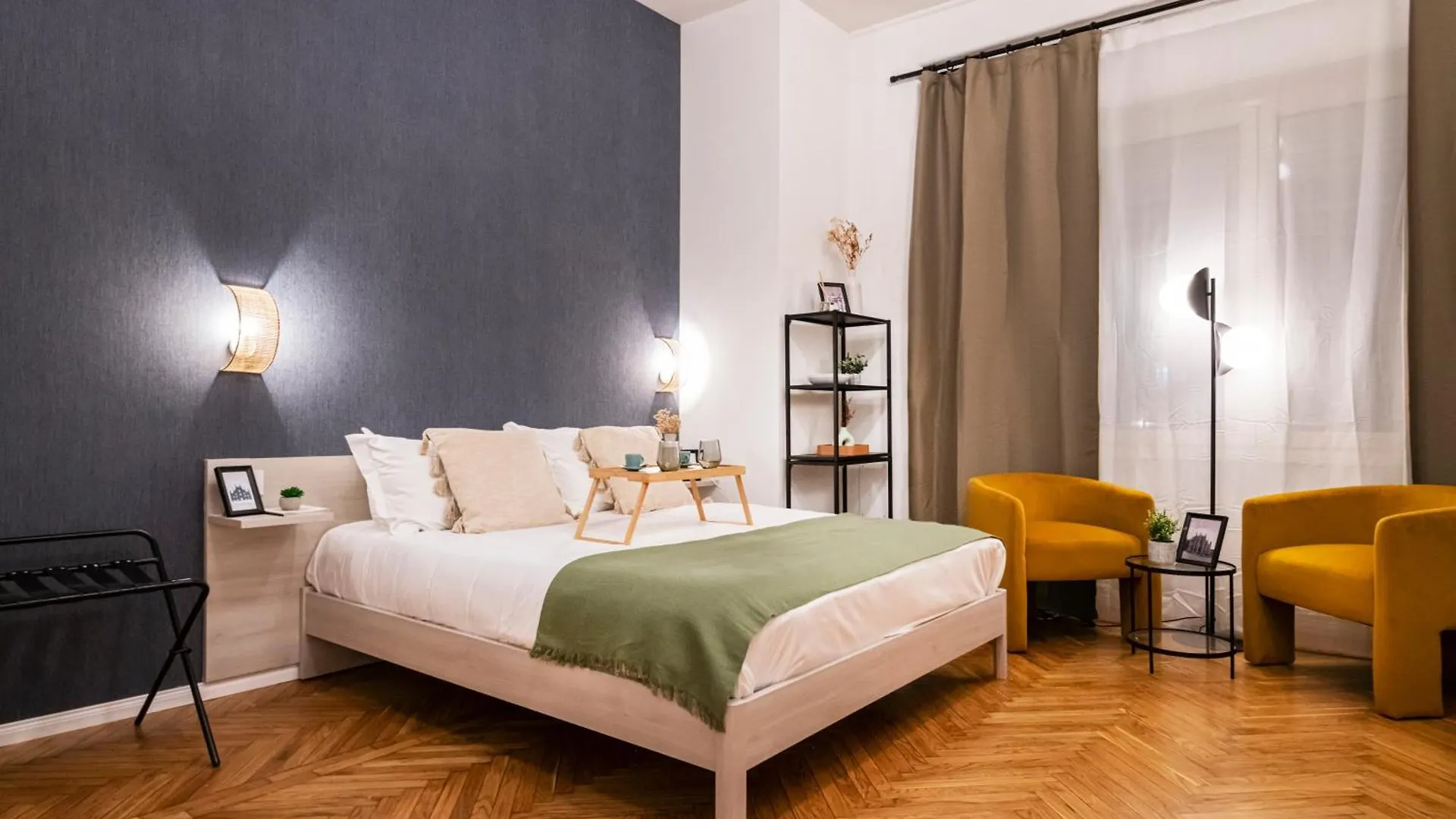 Hotel Easylife - Suite In Centrale Milan Italy