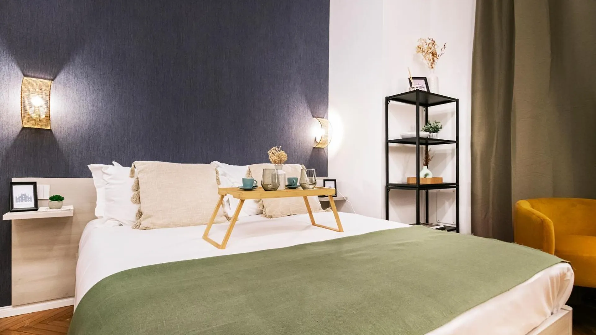 Easylife - Suite In Centrale Milan Hotel