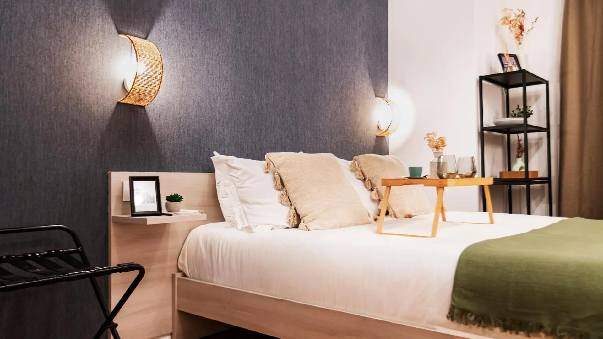 Hotel Easylife - Suite In Centrale Milan Italy