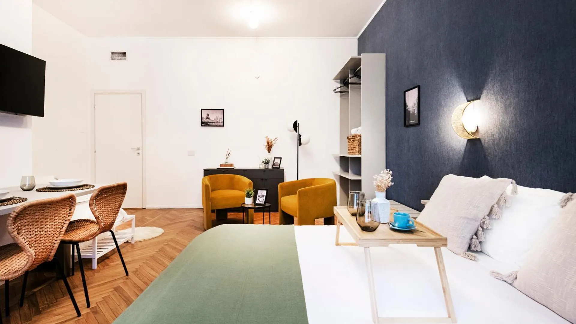 Easylife - Suite In Centrale Milan 0*,