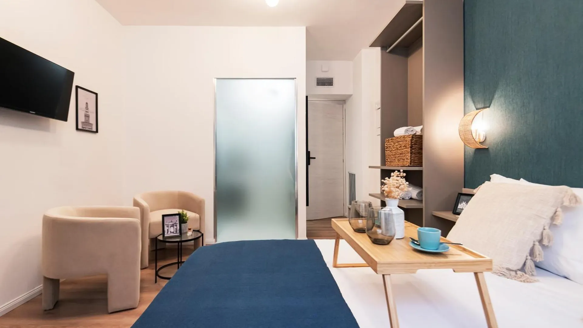 Easylife - Suite In Centrale Milan 0*,